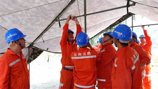 DSC00221.jpg DSC00221.jpg