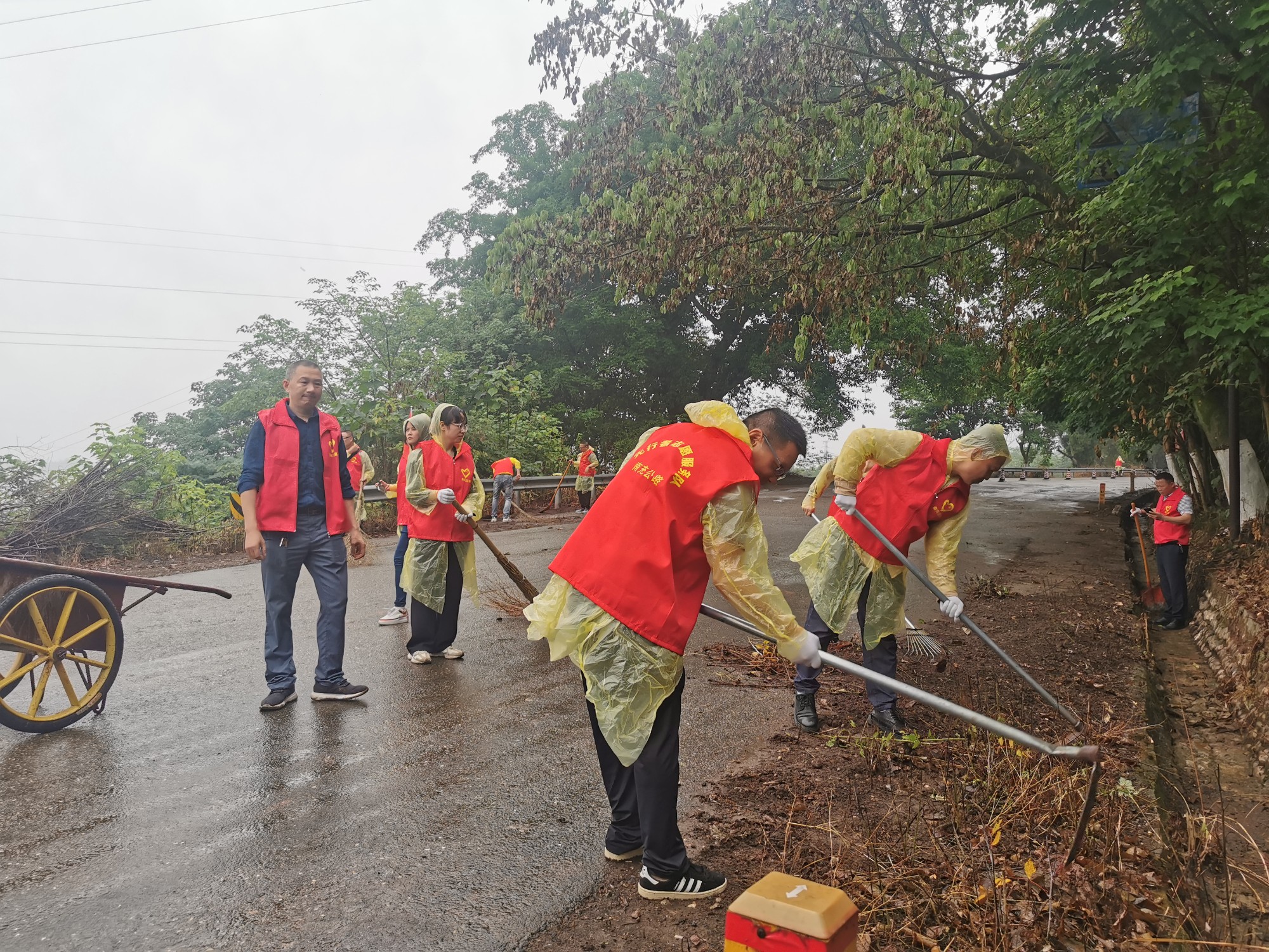 5.26我爱路(4).jpg 5.26我爱路(4).jpg