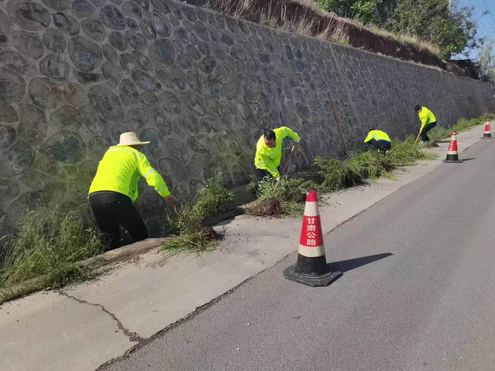 default (9)(1).jpg default (9)(1).jpg