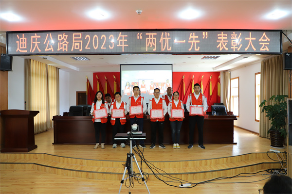 IMG_9819.jpg IMG_9819.jpg