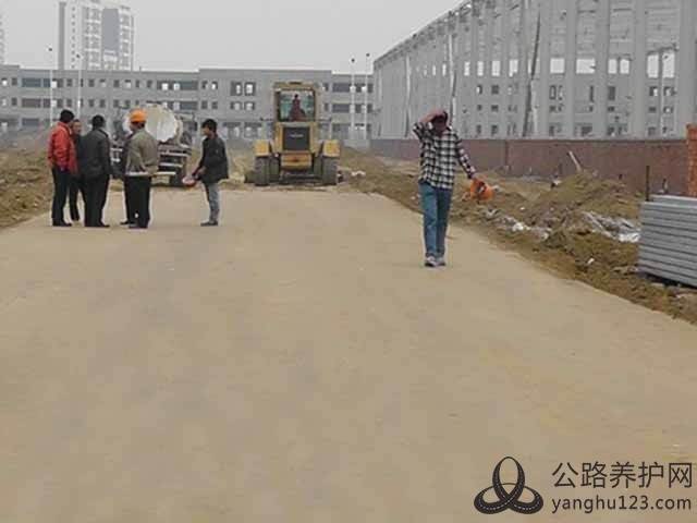 北汽集团黄骅汽车基地内的道路.jpg