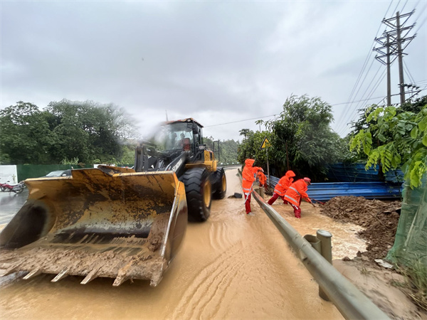 I:\美图批处理照片\抢险图 (3).jpg
