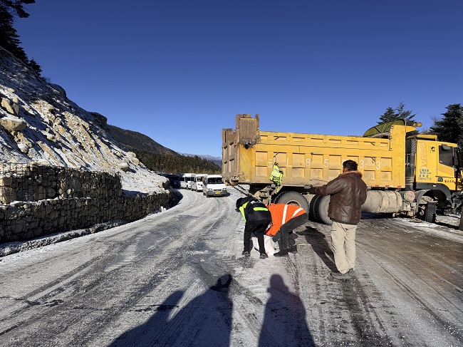 微信图片_20251218101221_643_755.jpg 微信图片_20251218101221_643_755.jpg