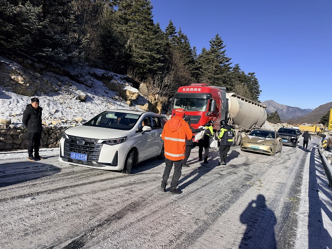 微信图片_20251218101241_647_755.jpg 微信图片_20251218101241_647_755.jpg