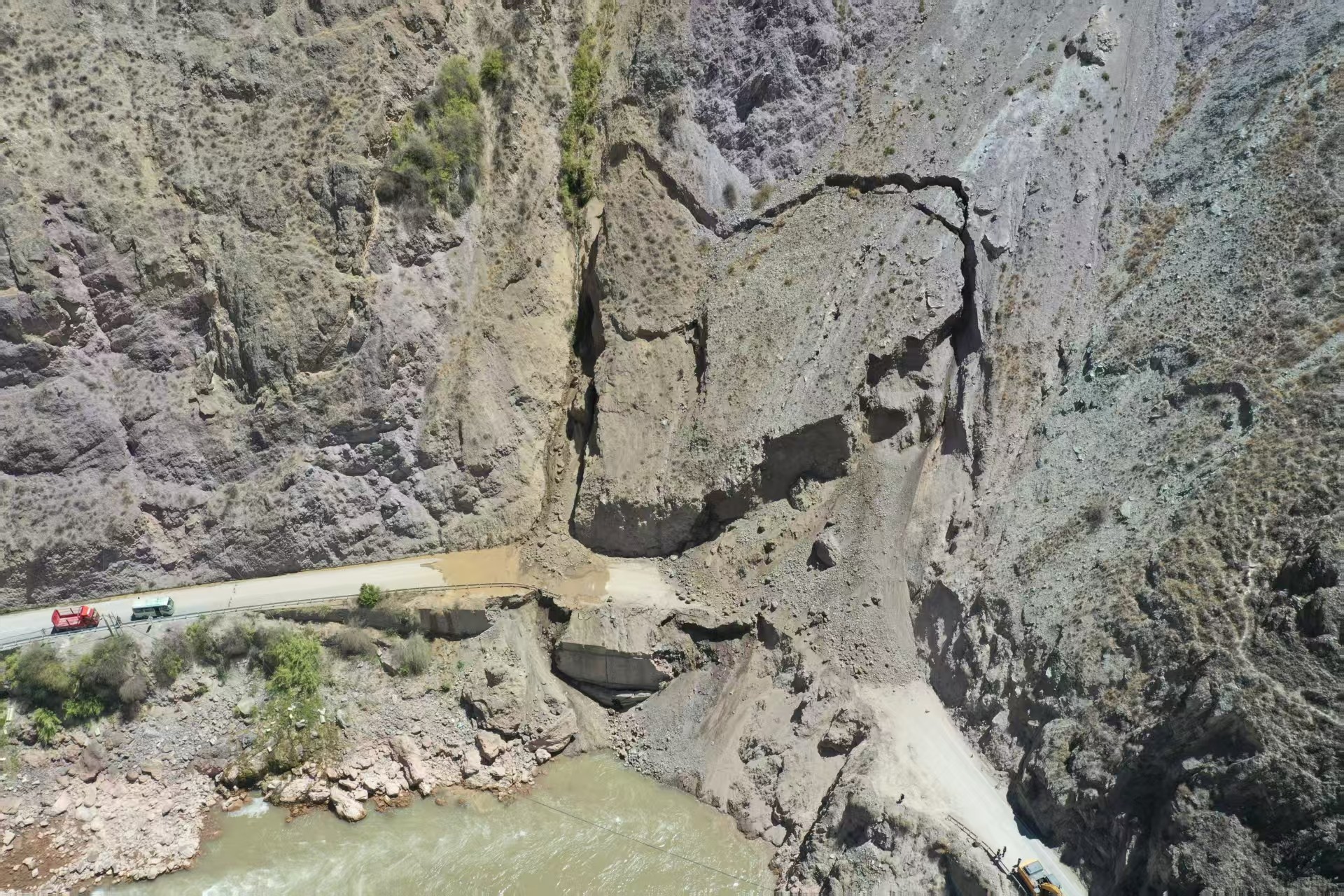 夜间清理.jpg 夜间清理.jpg