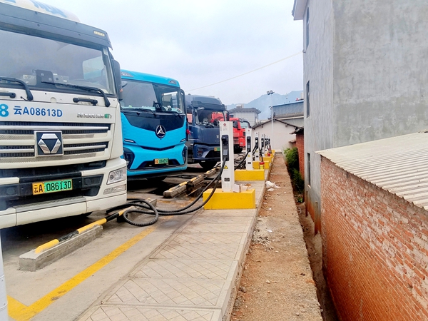 弥勒公路分局招北所道班充电站.jpg 弥勒公路分局招北所道班充电站.jpg
