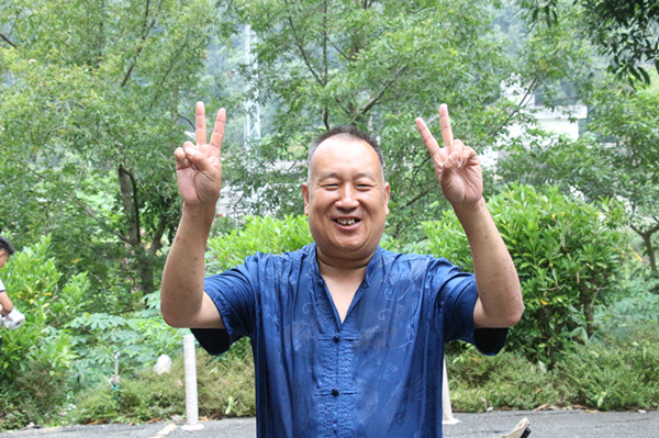 旅居人员_副本.jpg